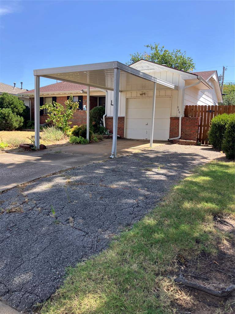 920 W Mitchell DR, Midwest City, OK 73110