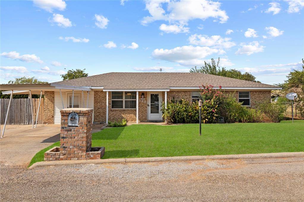 120 Ridgeline DR, Weatherford, OK 73096
