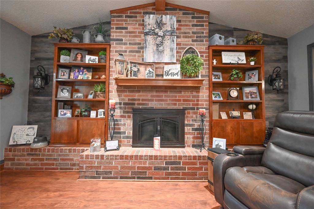 2303 Farris PL, Chickasha, OK 73018