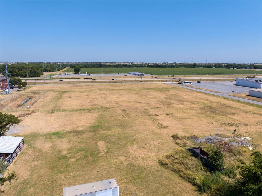 425 SE Interstate DR, Lawton, OK 73501