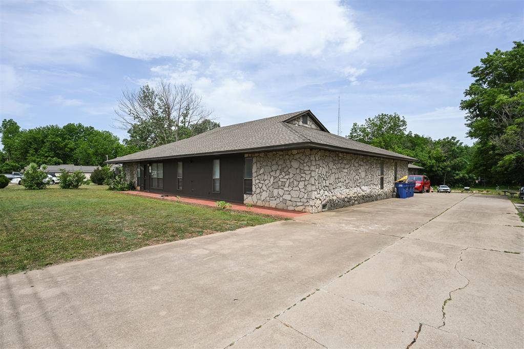 908 E 12th AVE, Stillwater, OK 74074