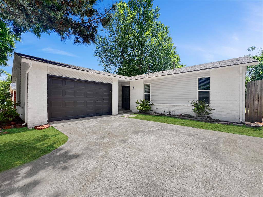 238 W Apple Branch WAY, Mustang, OK 73064