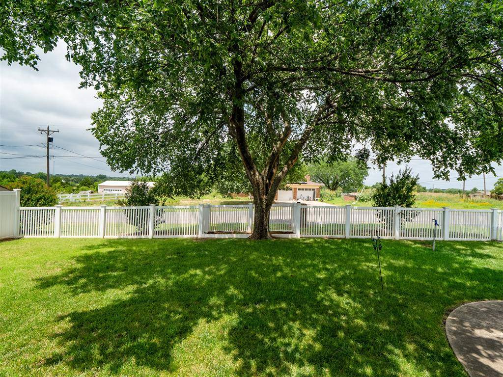 16003 Gaddy RD, Shawnee, OK 74801