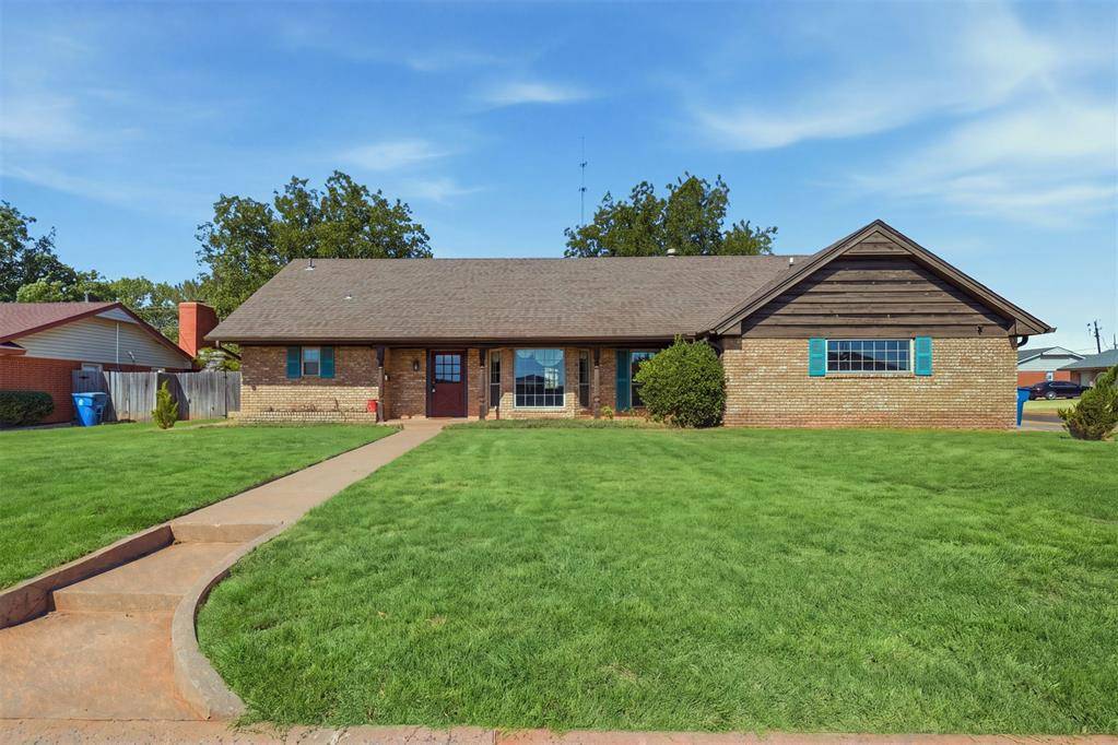 1619 Crestview DR, Cordell, OK 73632