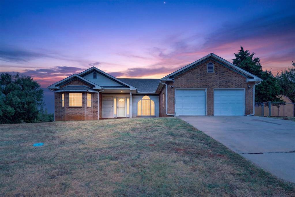 1802 E University AVE, Guthrie, OK 73044
