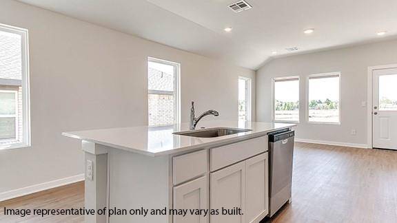 10300 Red Thistle DR, Oklahoma City, OK 73114