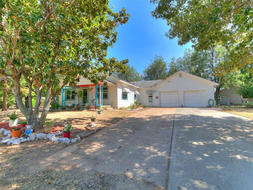 416 E Main ST, Calumet, OK 73014