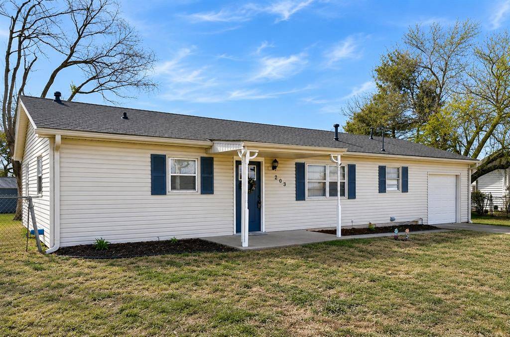 203 E Green ST, Meeker, OK 74855