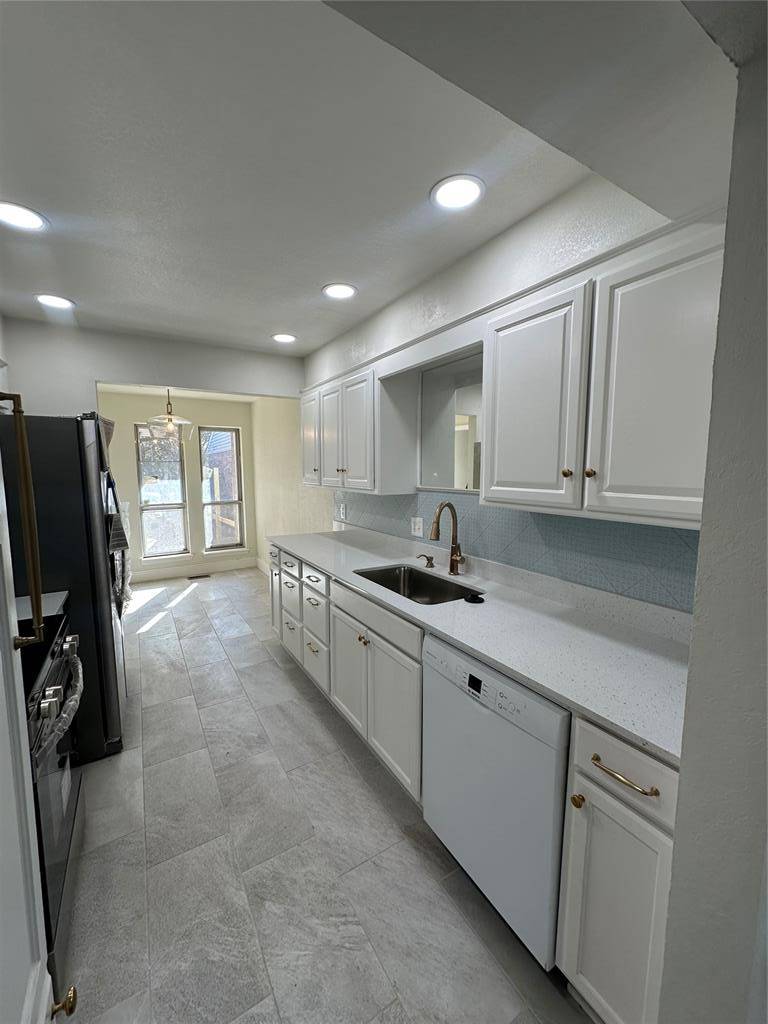 1931 Three Stars RD, Edmond, OK 73034
