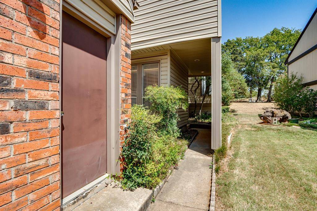 2001 Three Stars RD, Edmond, OK 73034