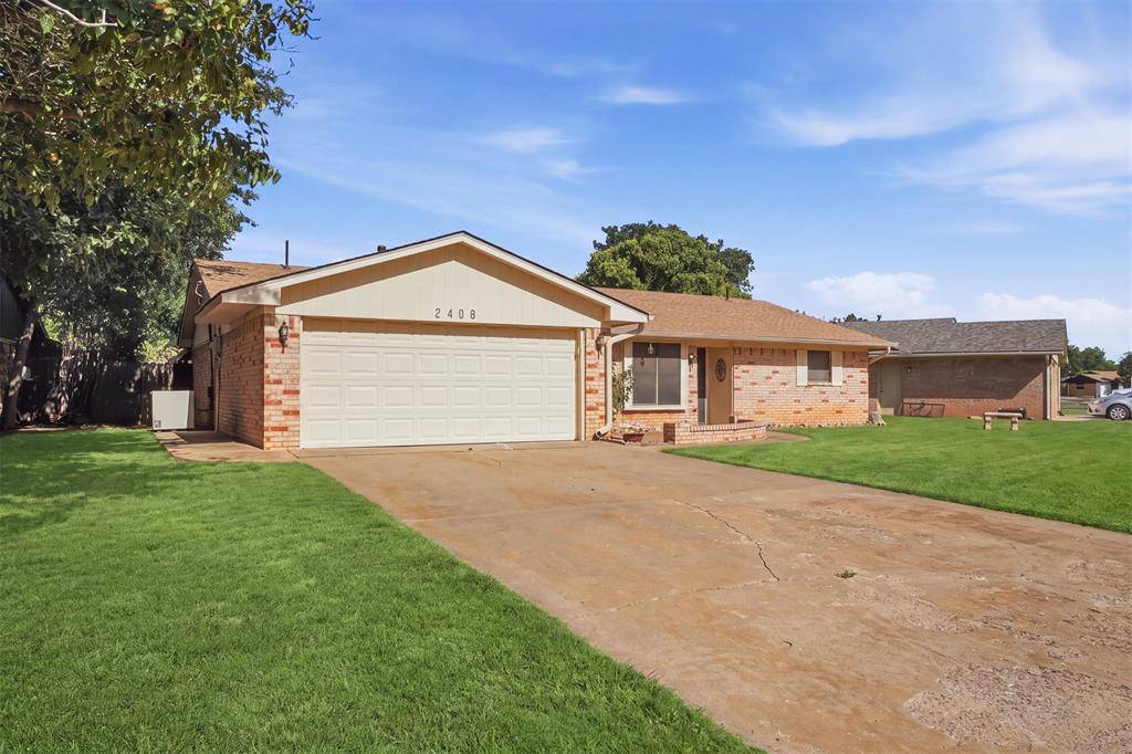 2408 N Flamingo LN, Altus, OK 73521