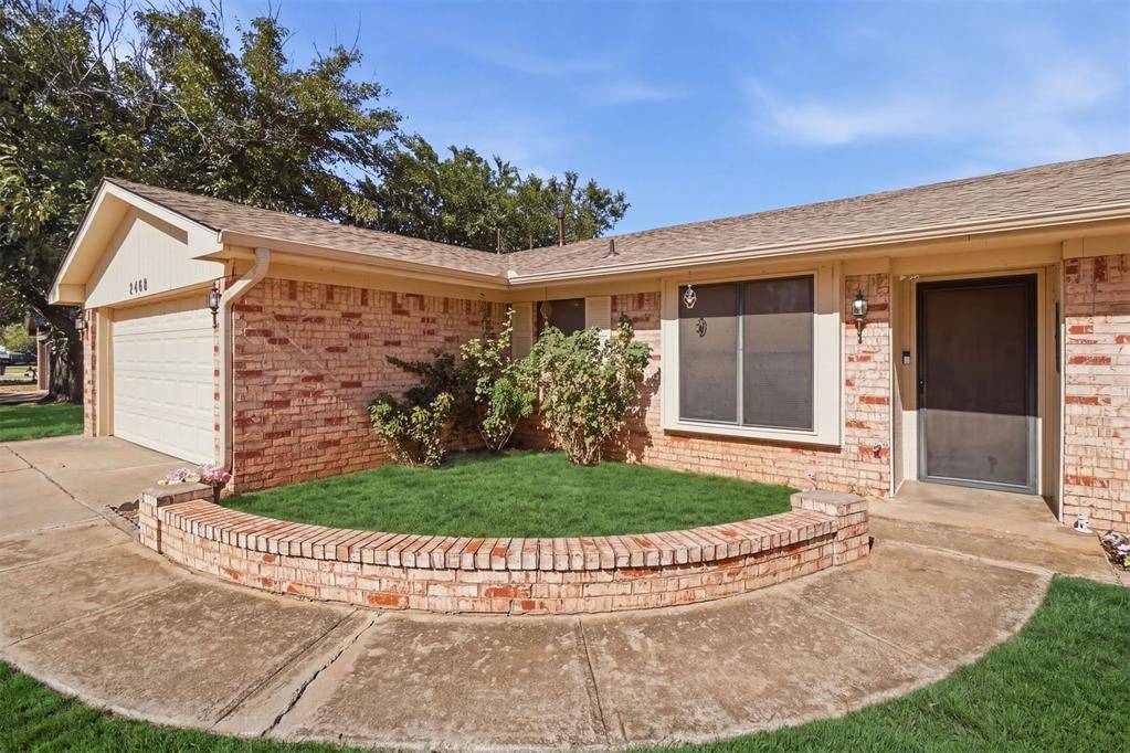 2408 N Flamingo LN, Altus, OK 73521