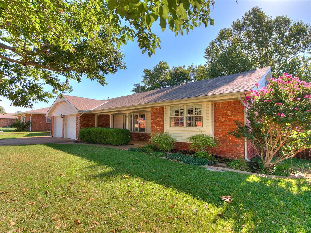 1413 S Oak ST, Kingfisher, OK 73750