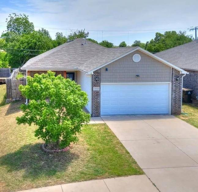 10012 Wimbledon CT, Oklahoma City, OK 73120