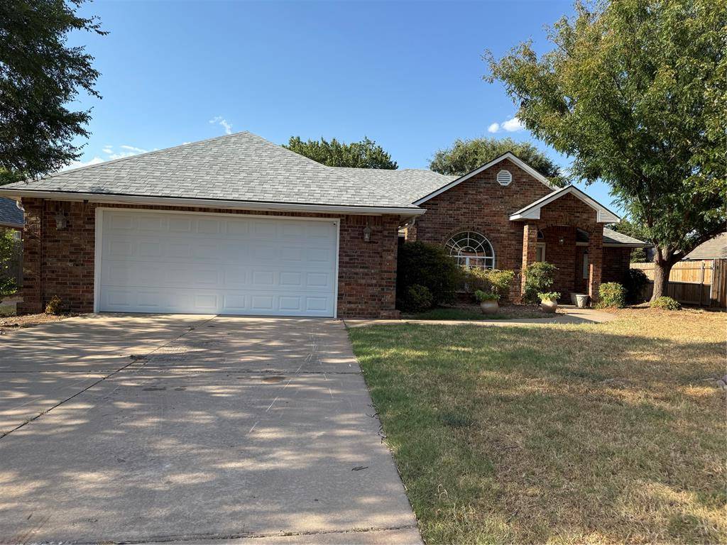 1231 Douglas CIR, Noble, OK 73068