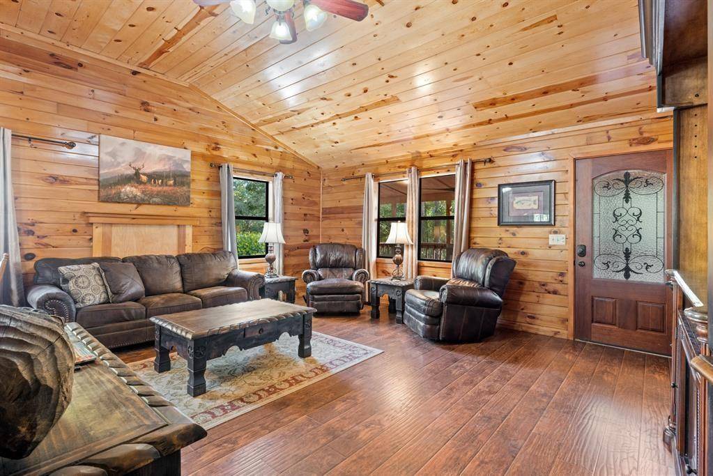 136 Mt. Herman RD, Broken Bow, OK 74728