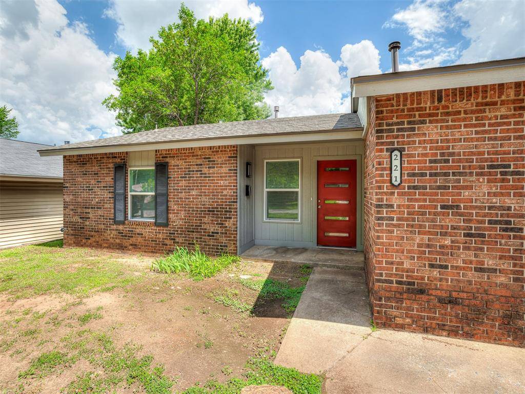 221 W Wayne ST, Edmond, OK 73003