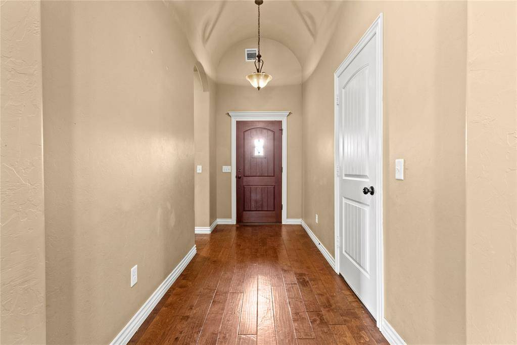 2513 Hayride DR, Weatherford, OK 73096
