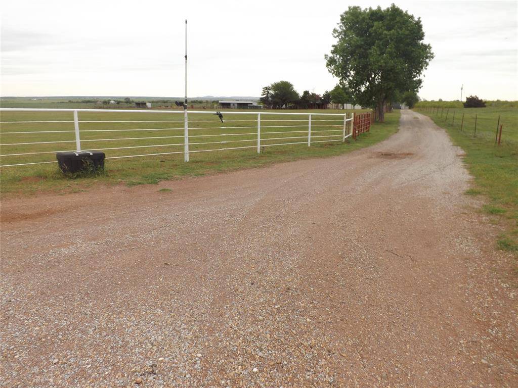 21259 E County Road 160 RD, Headrick, OK 73549