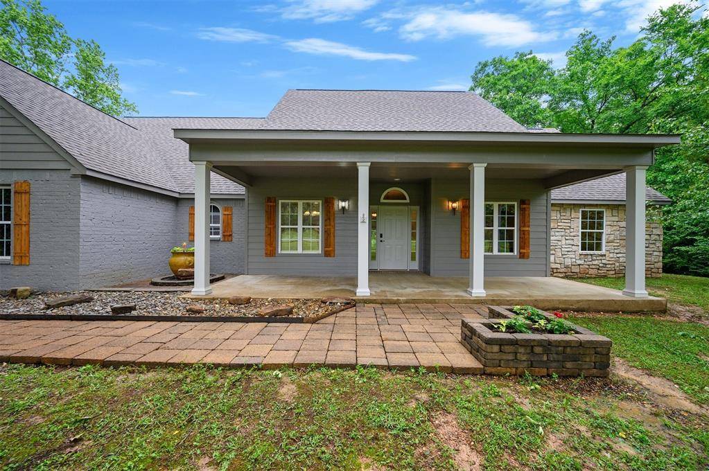 482 Raintree RD, Broken Bow, OK 74728