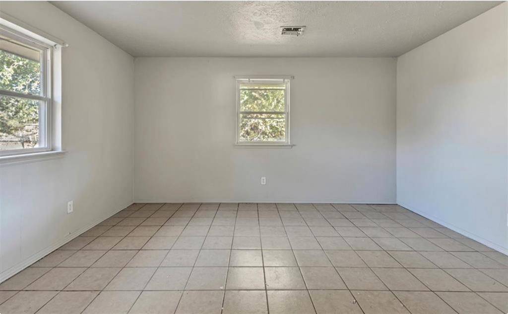 713 NE 37th ST, Oklahoma City, OK 73105