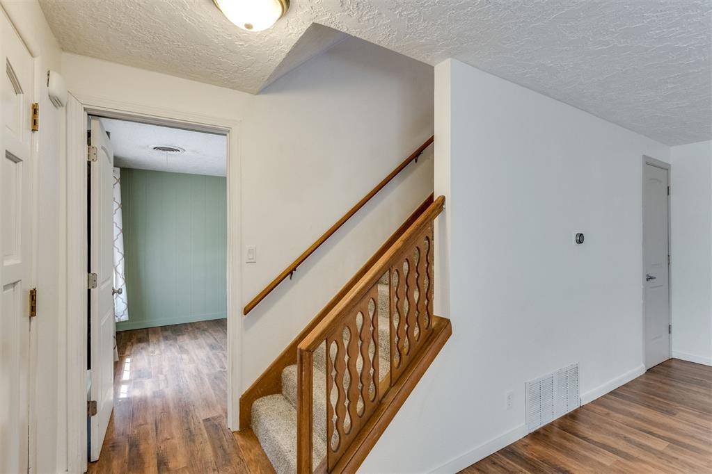 1533 Canterbury ST, Norman, OK 73069