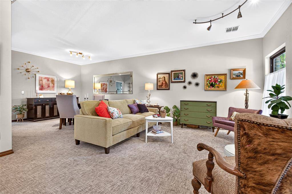 6204 Waterford BLVD #3, Oklahoma City, OK 73118