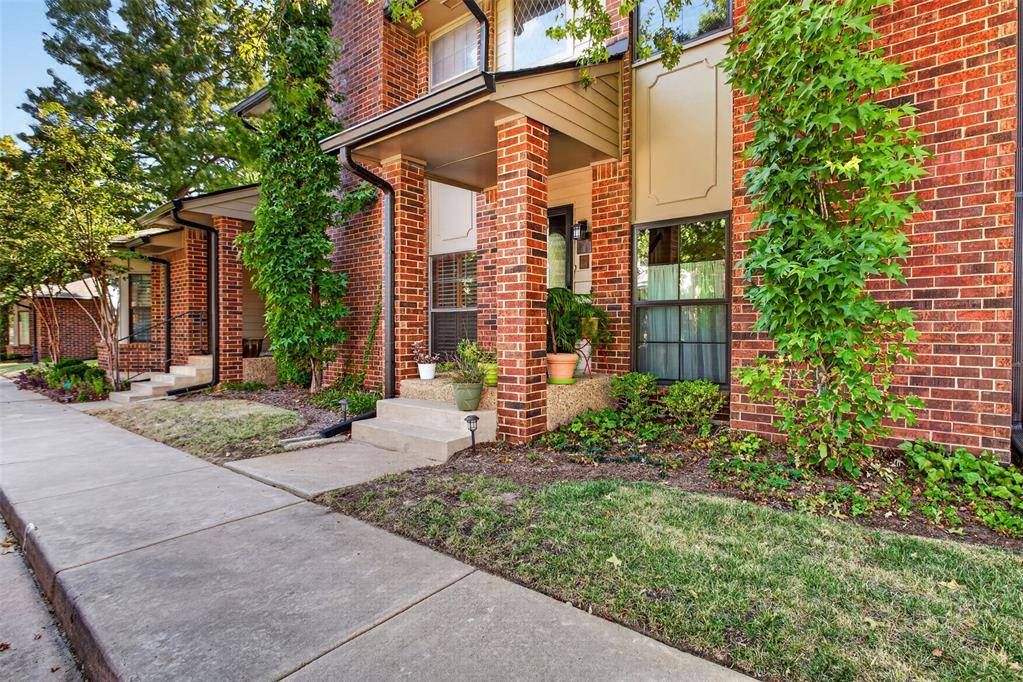 6204 Waterford BLVD #3, Oklahoma City, OK 73118