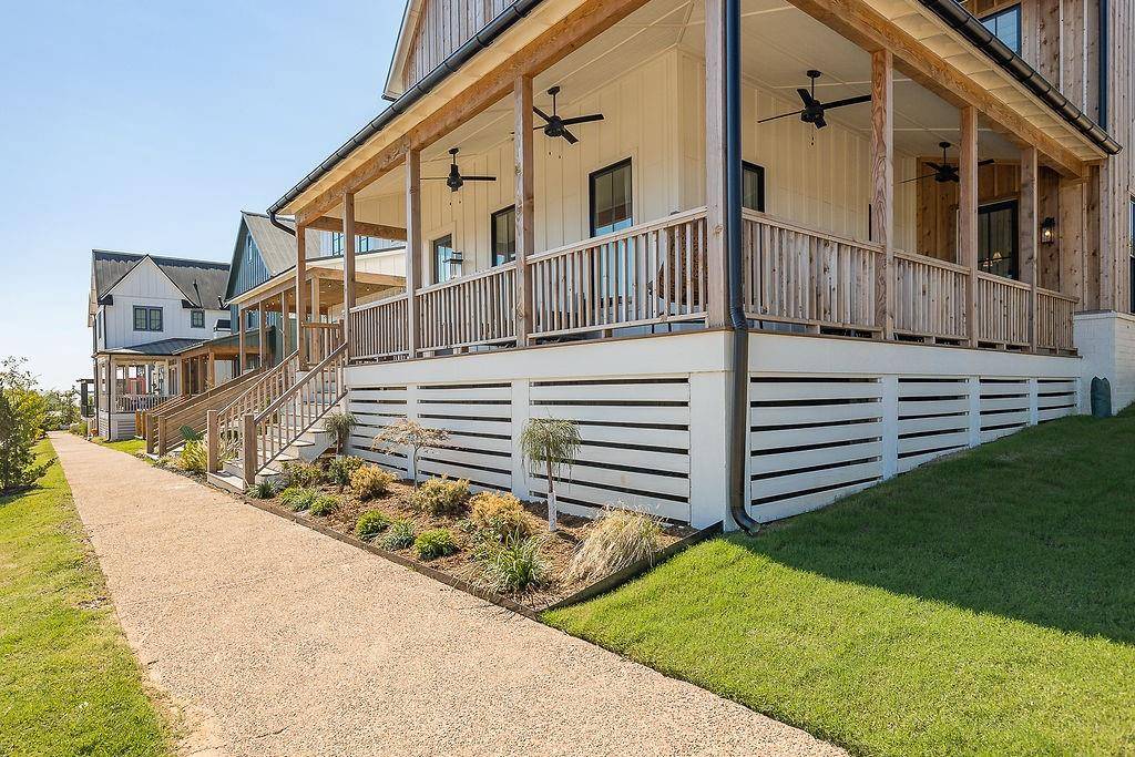 49 Ramble Along RD, Carlton Landing, OK 74432