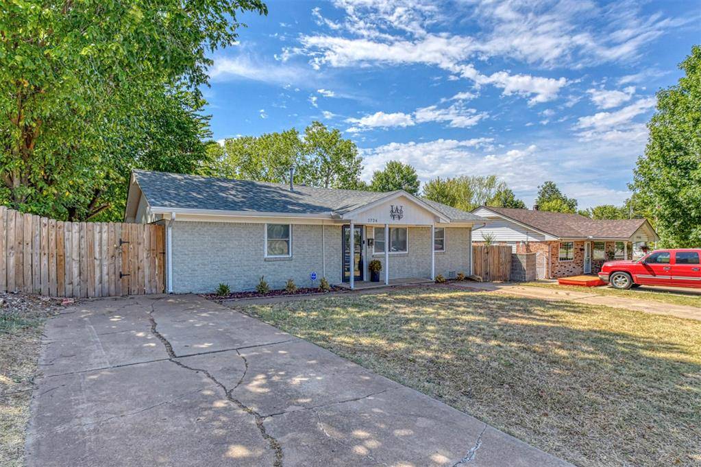 1724 S Jensen AVE, El Reno, OK 73036