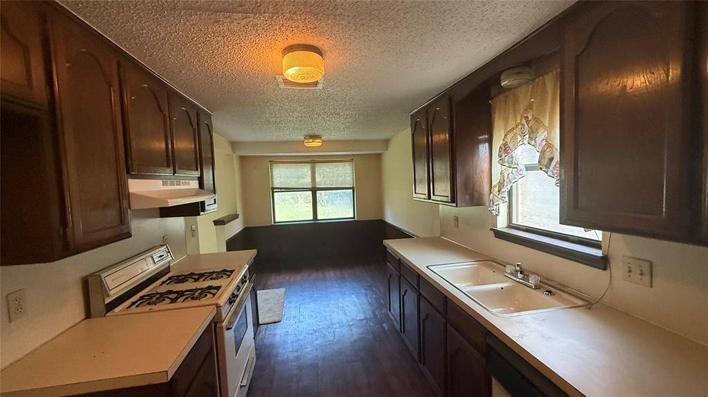 905 Branchwood CT, Norman, OK 73072