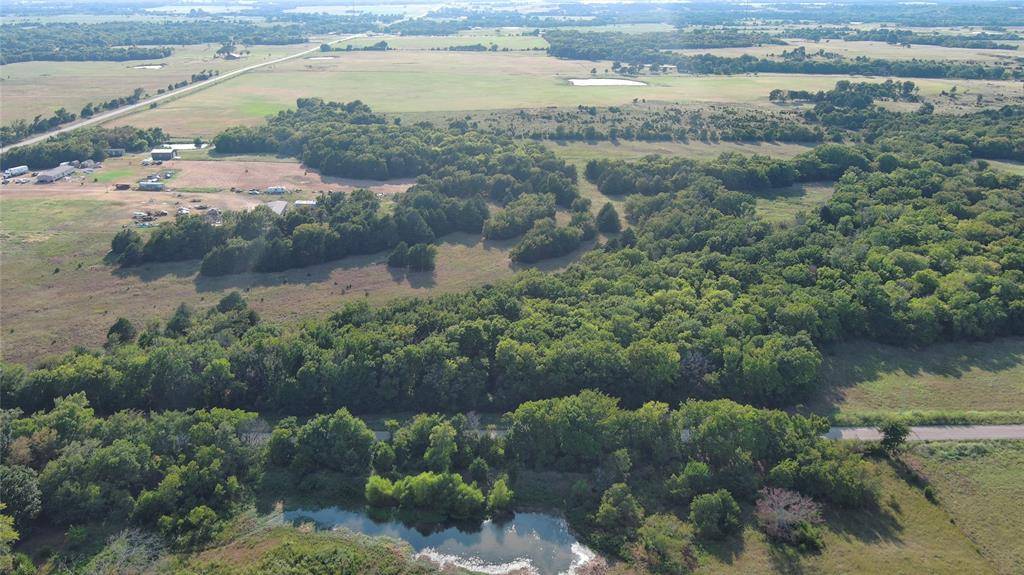 N 381 RD, Holdenville, OK 74848