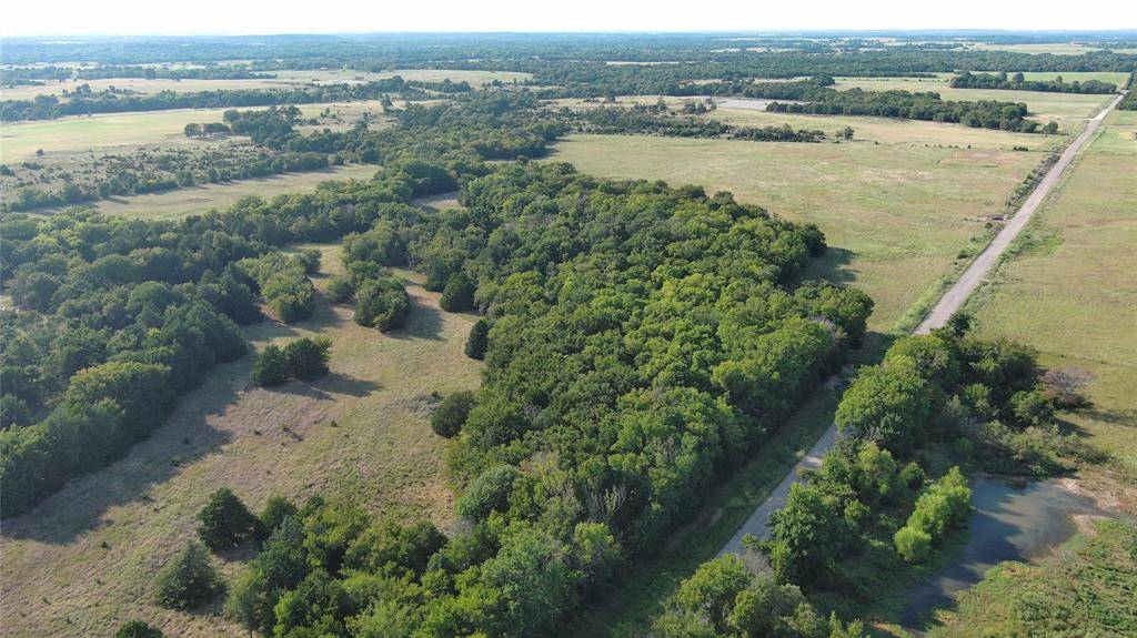 N 381 RD, Holdenville, OK 74848