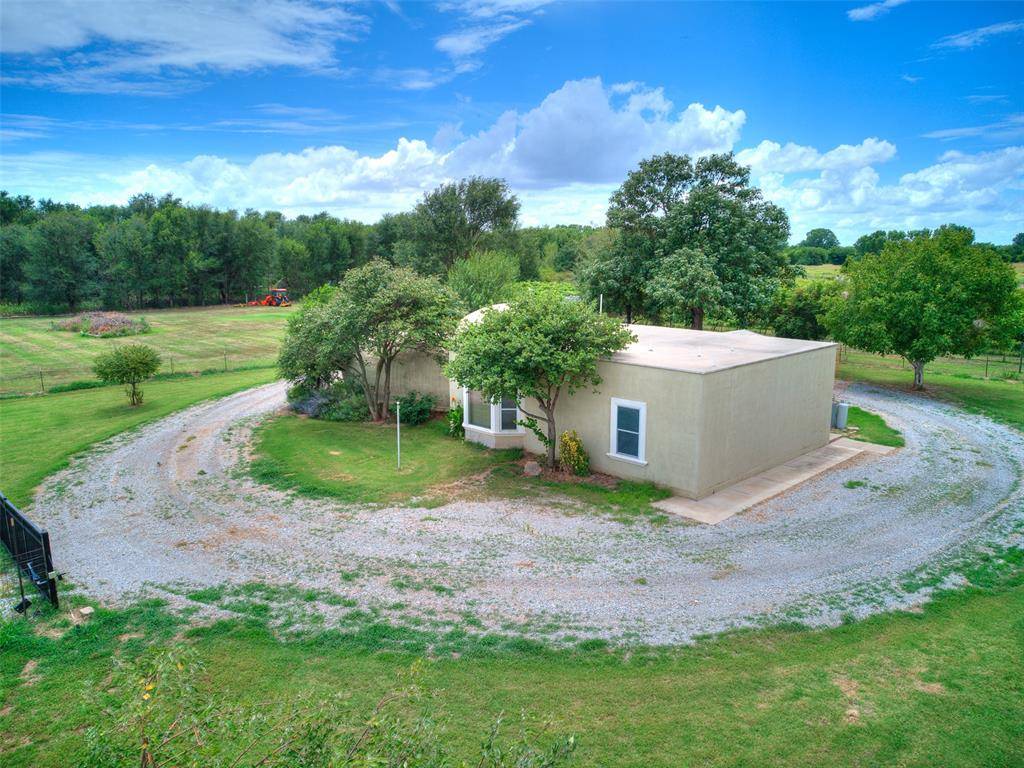 6745 N Gregory RD, Yukon, OK 73099