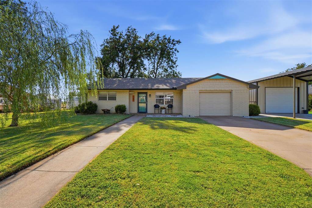 107 Fairview LN, Tipton, OK 73570