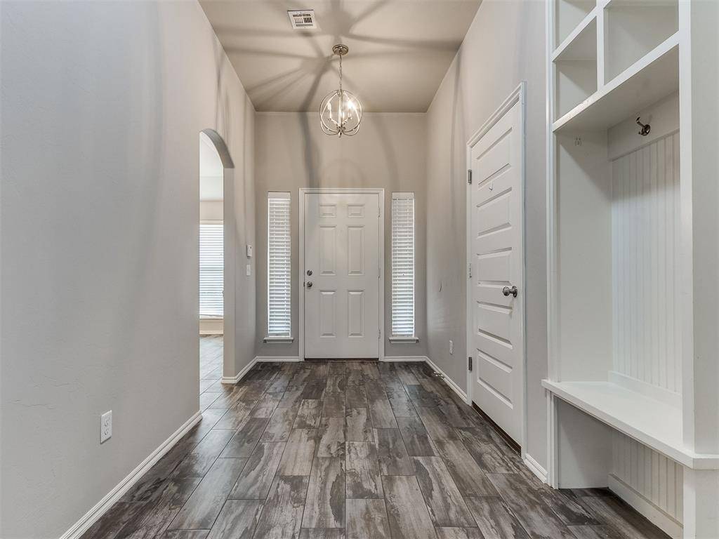 2309 Fallview DR, Edmond, OK 73034