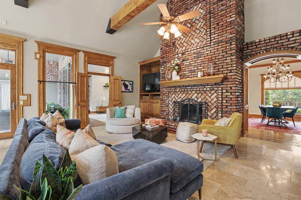 800 Shadow Wood DR, Edmond, OK 73034