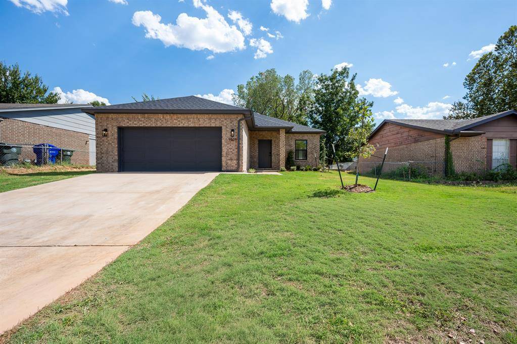 9606 NE 3rd ST, Midwest City, OK 73130