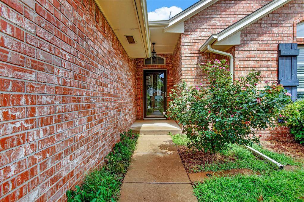 1721 Fawn Valley LN, Edmond, OK 73003