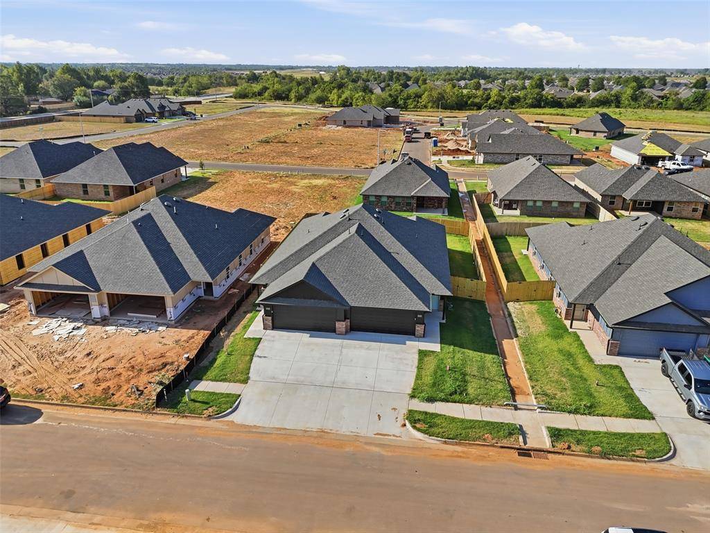 9202 McLendon CT, Oklahoma City, OK 73132