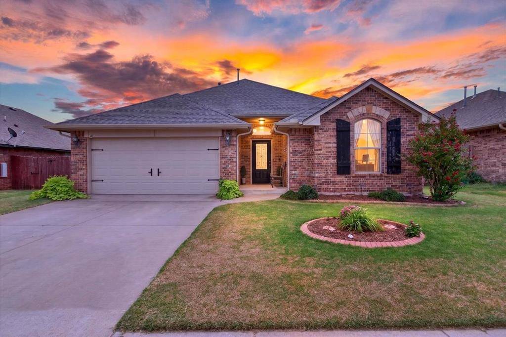 11128 SW 39th CT, Mustang, OK 73064