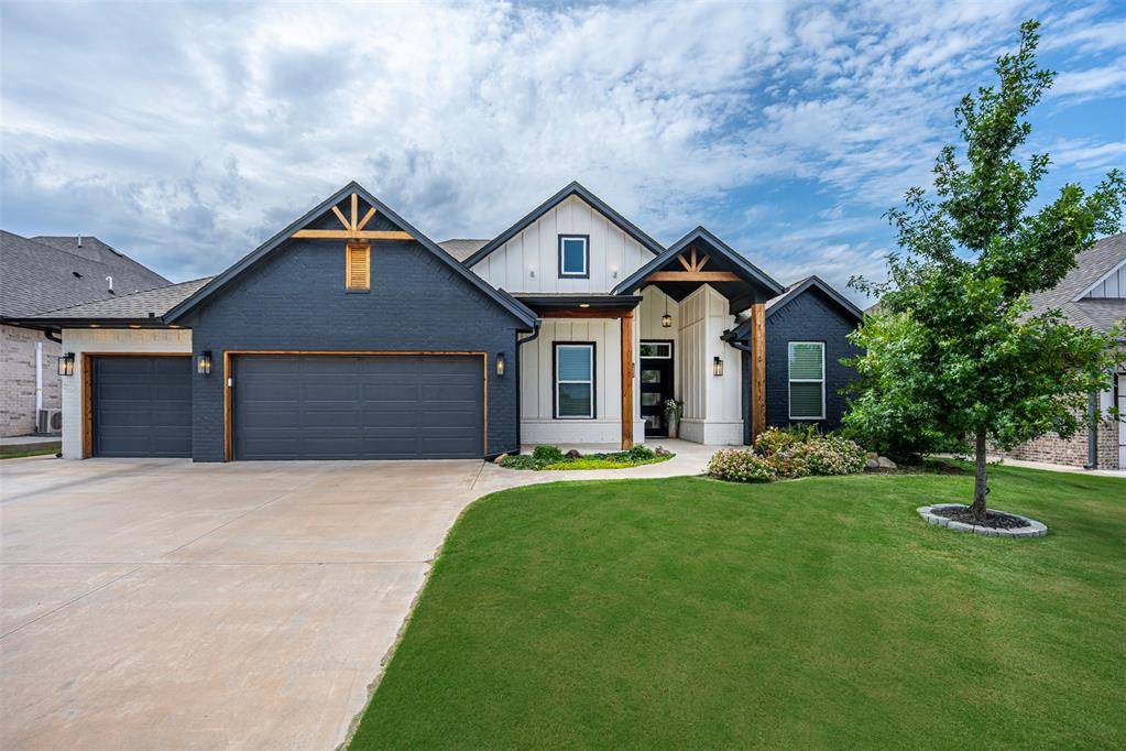 1322 Presidio DR, Norman, OK 73072