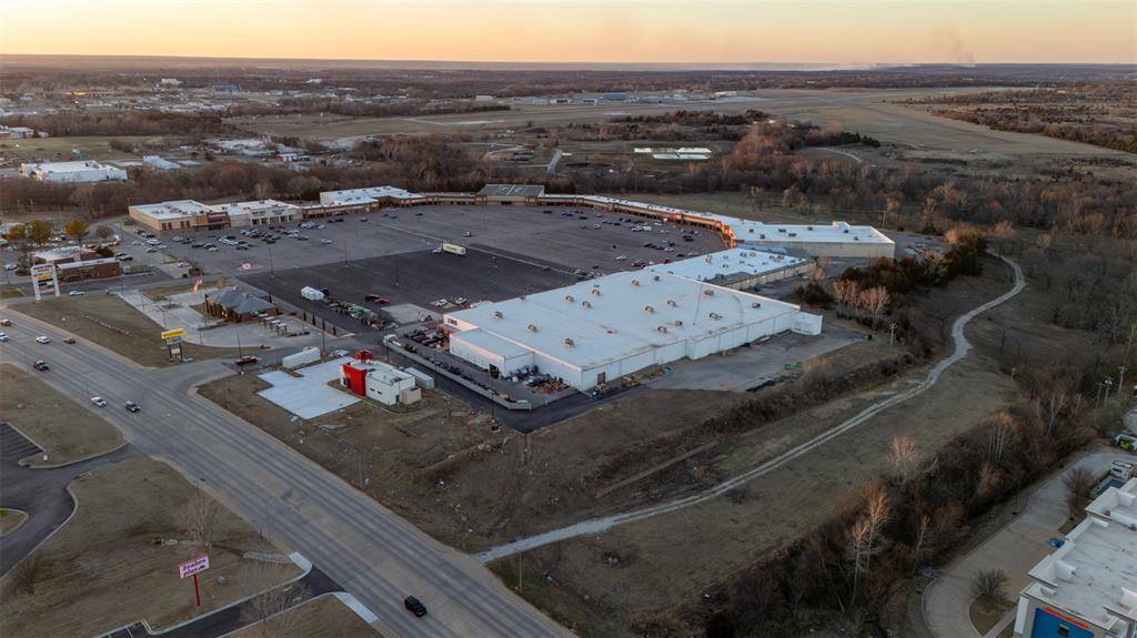 1200 Lonne Abbott BLVD, Ada, OK 74820