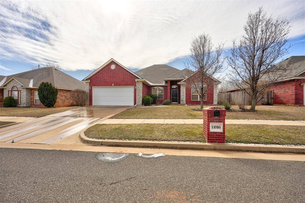 11016 NW 104th TER, Yukon, OK 73099