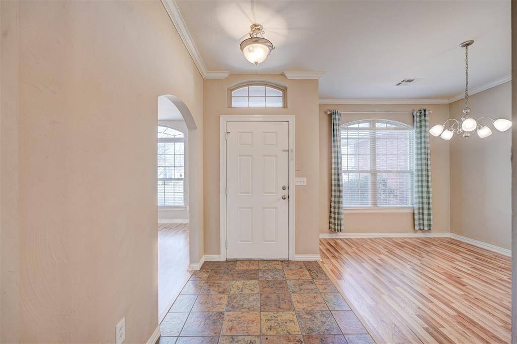 11016 NW 104th TER, Yukon, OK 73099