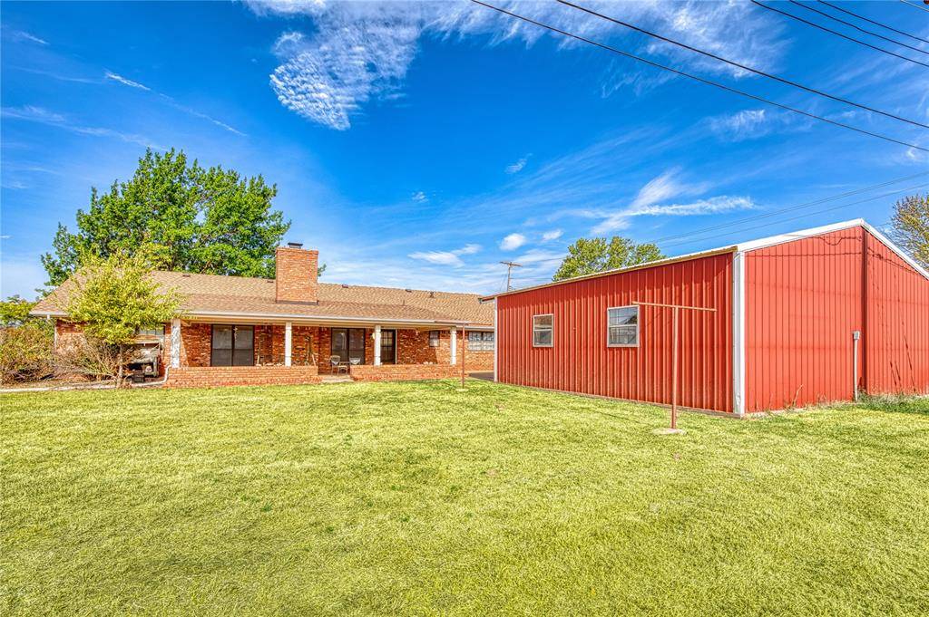 1509 N Temple ST, Cordell, OK 73632
