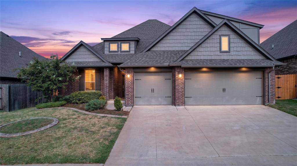 5412 Santa Lucia DR, Mustang, OK 73064
