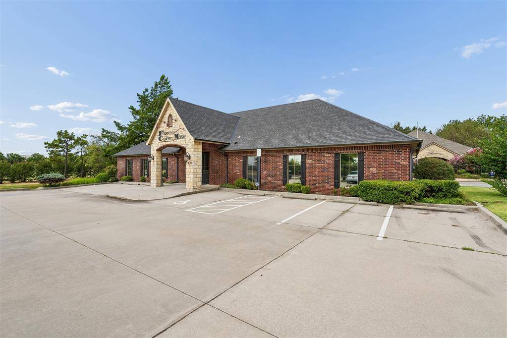 2949 S Bryant AVE, Edmond, OK 73013