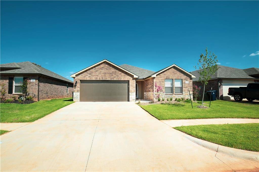 4216 SW MOONLIGHT RD, Mustang, OK 73064