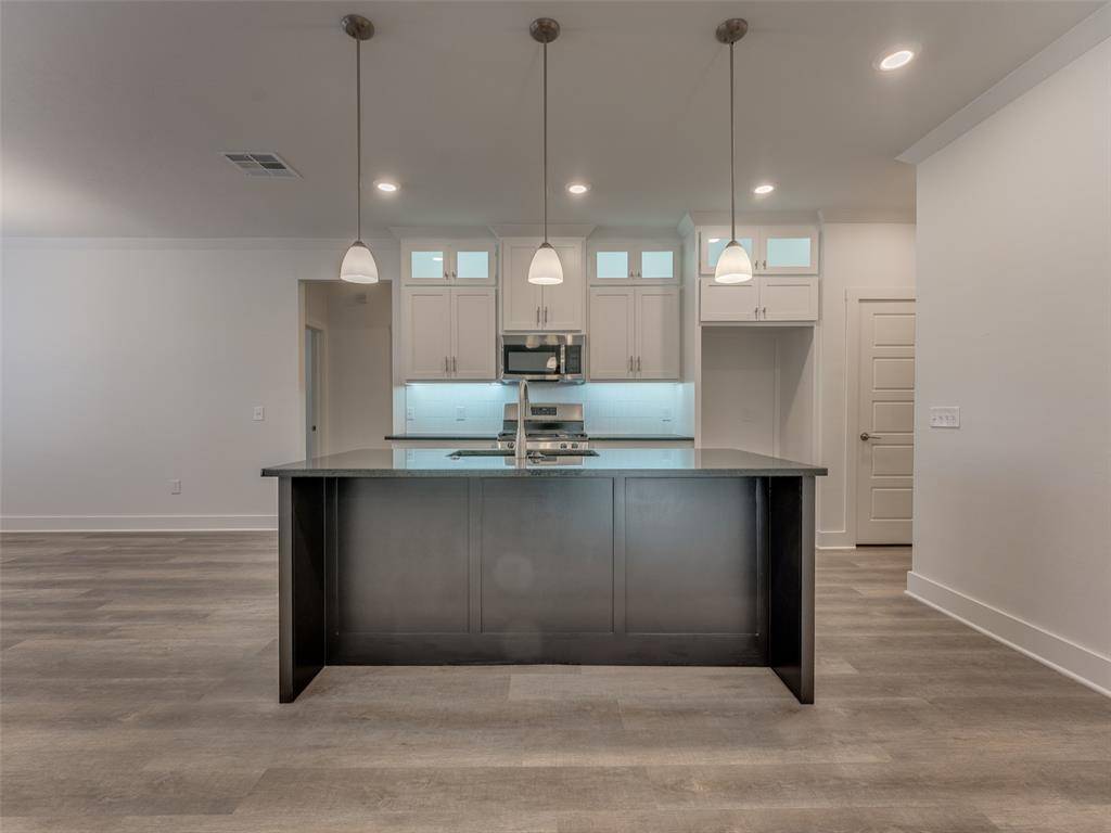 1325 Monterey DR, Norman, OK 73072